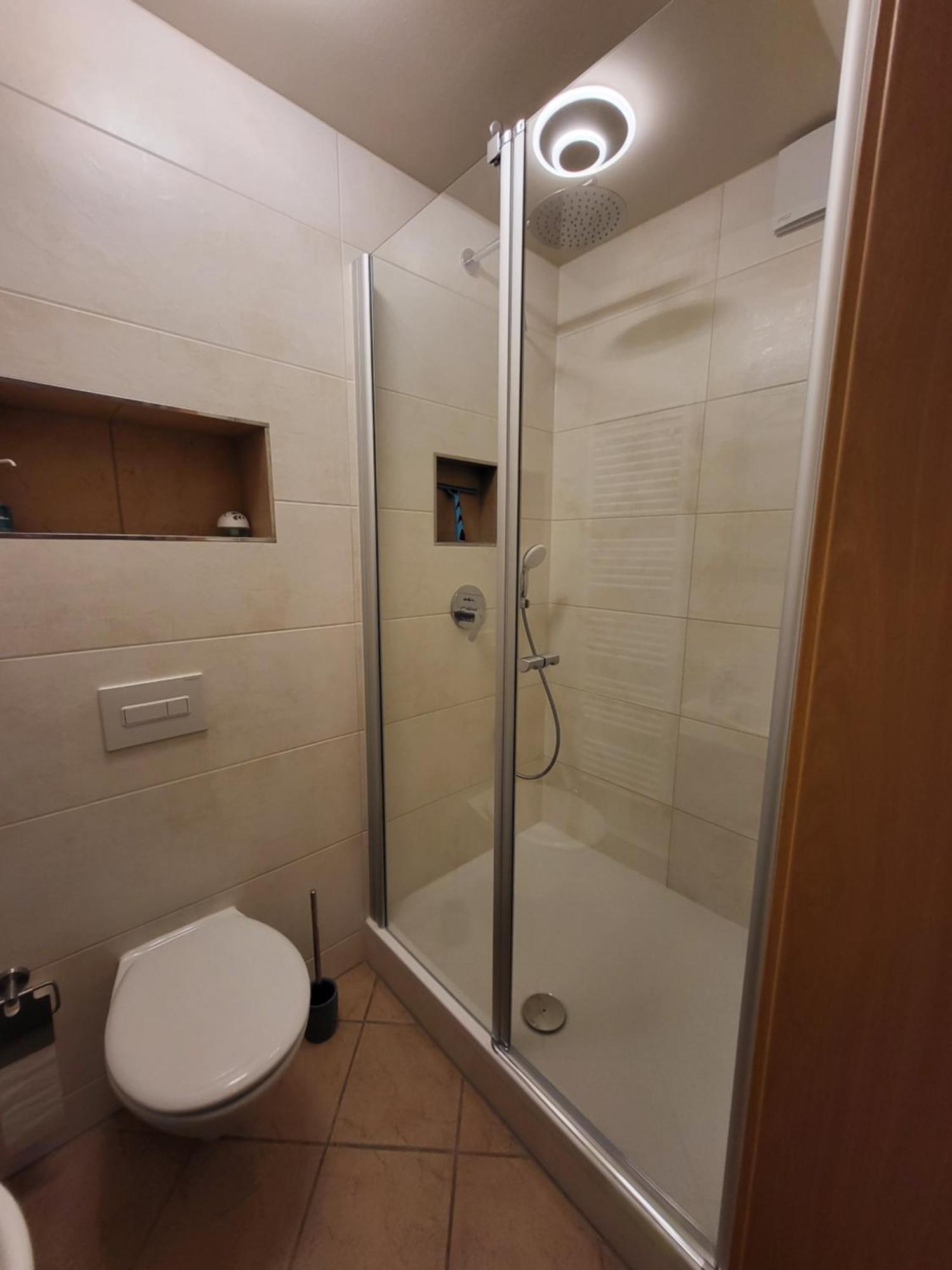 City Appartement Mit Garten, Zentral Und Trotzdem Ruhig كوتبوس المظهر الخارجي الصورة