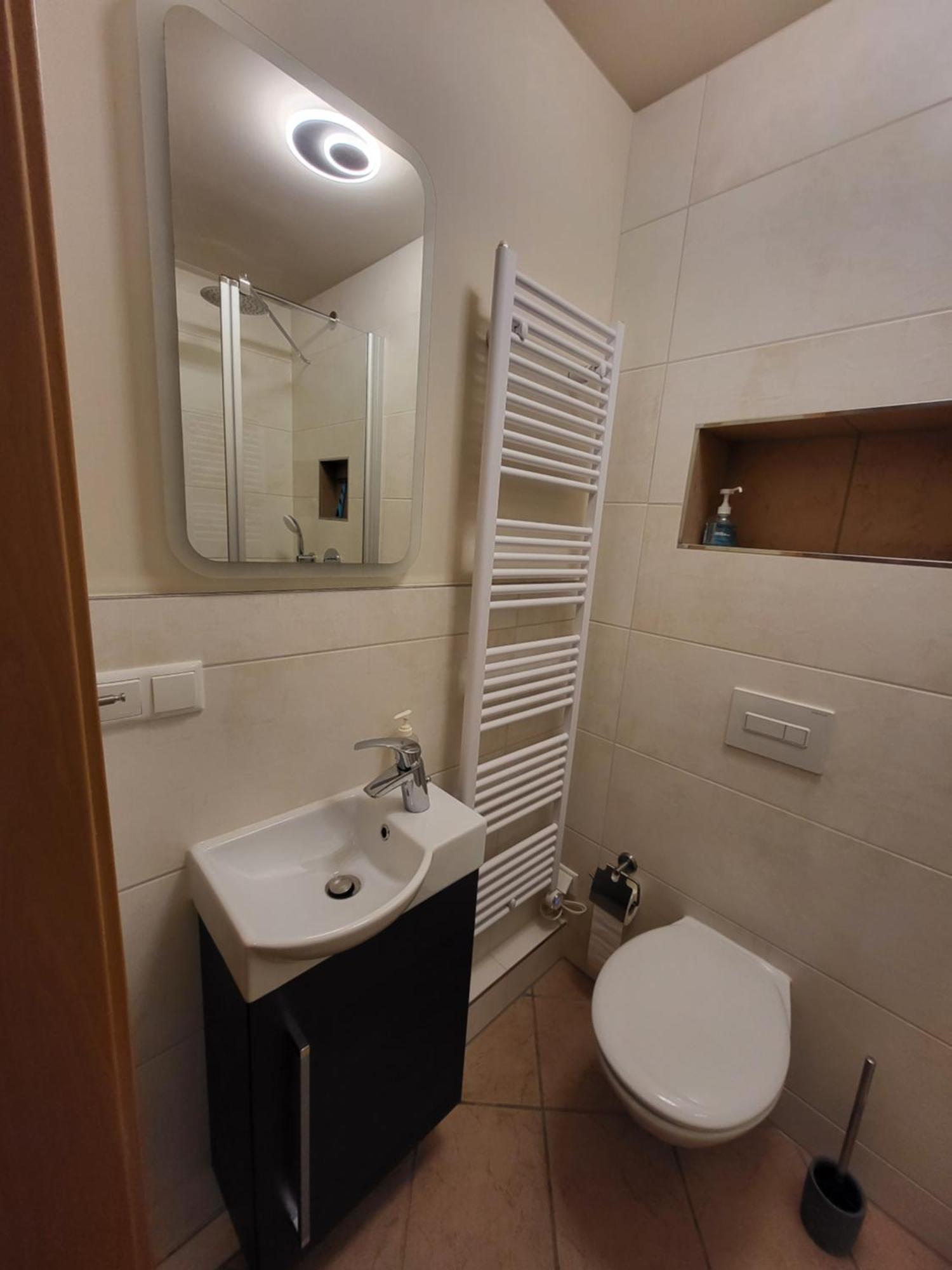 City Appartement Mit Garten, Zentral Und Trotzdem Ruhig كوتبوس المظهر الخارجي الصورة